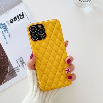 Puchowa skórzana skórzana tylna obudowa telefonu dla iPhone'a 12 Pro Max