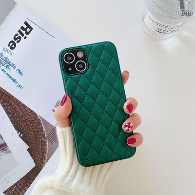 Puchowa skórzana skórzana tylna obudowa telefonu dla iPhone'a 12 Pro Max